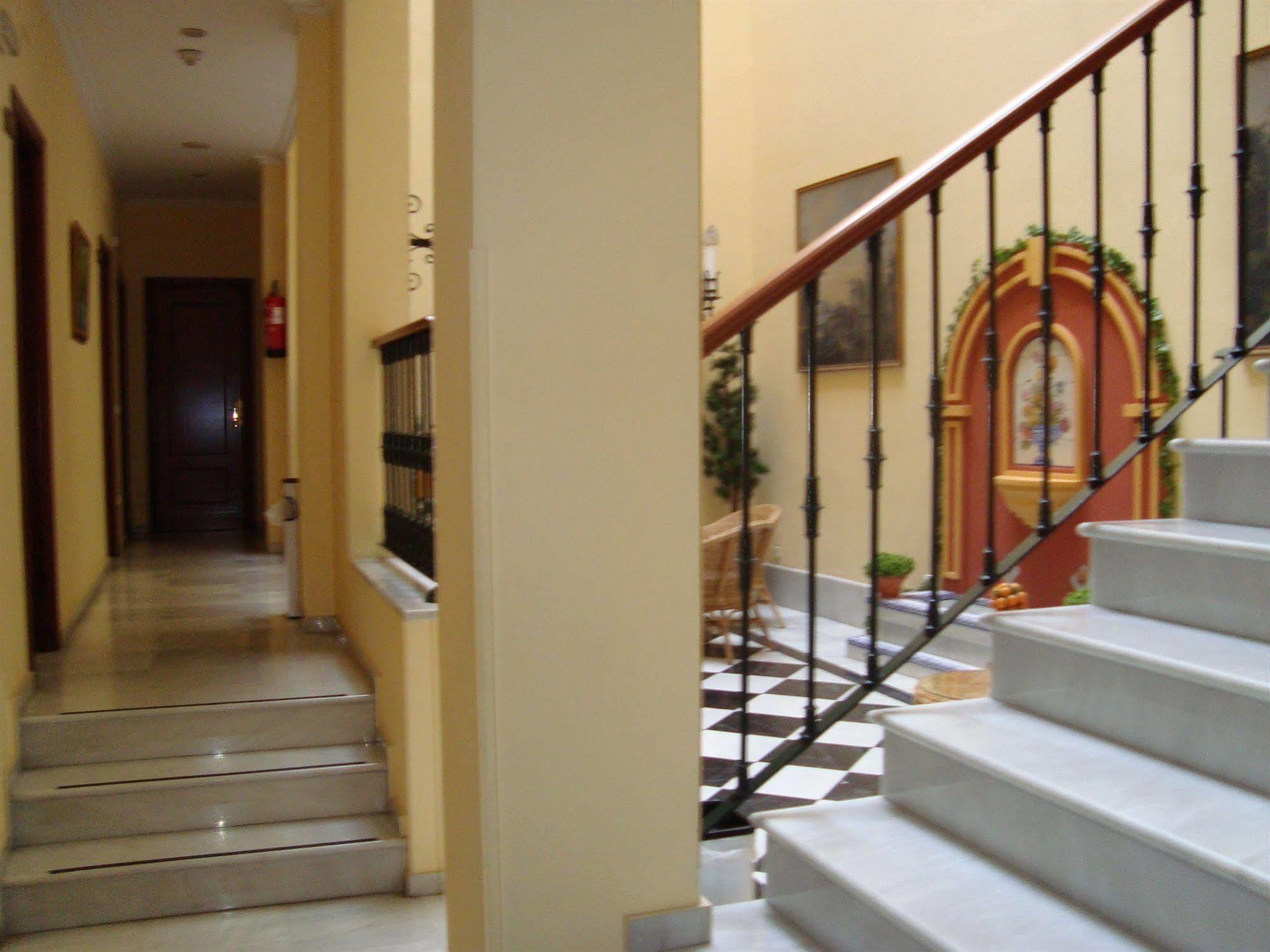 Dona Blanca Hotel